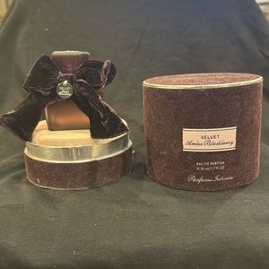 VICTORIAS SECRET VELVET AMBER BLACKBERRY EAU DE PARFUM RARE BRAND NEW